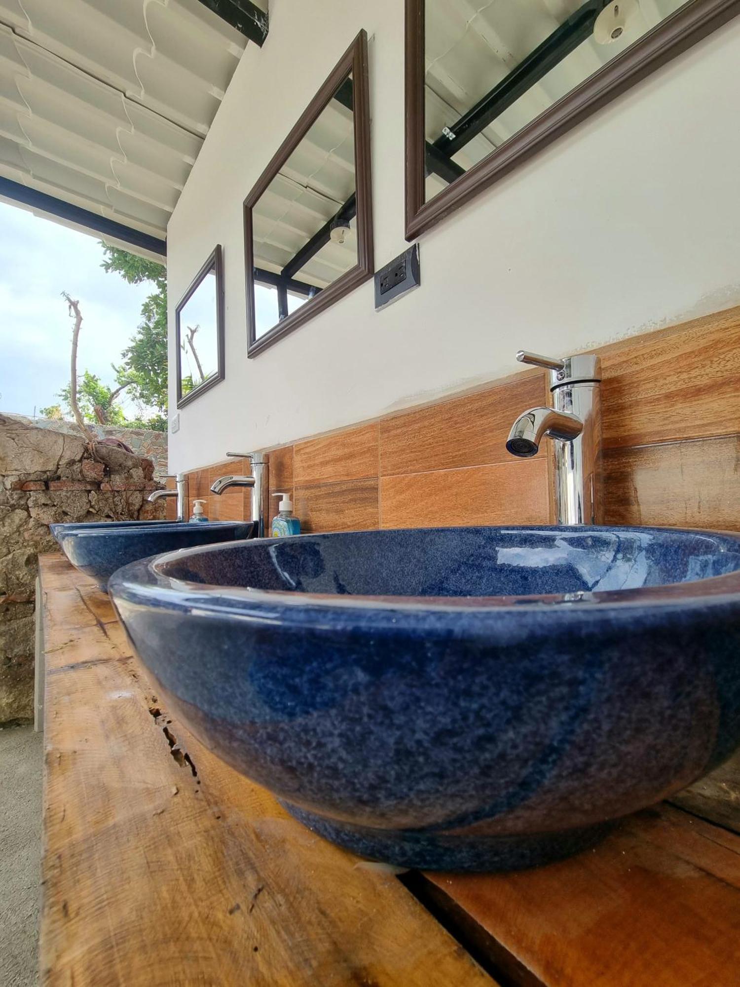 Central Hostel San Sebastian アンティグア・グアテマラ エクステリア 写真
