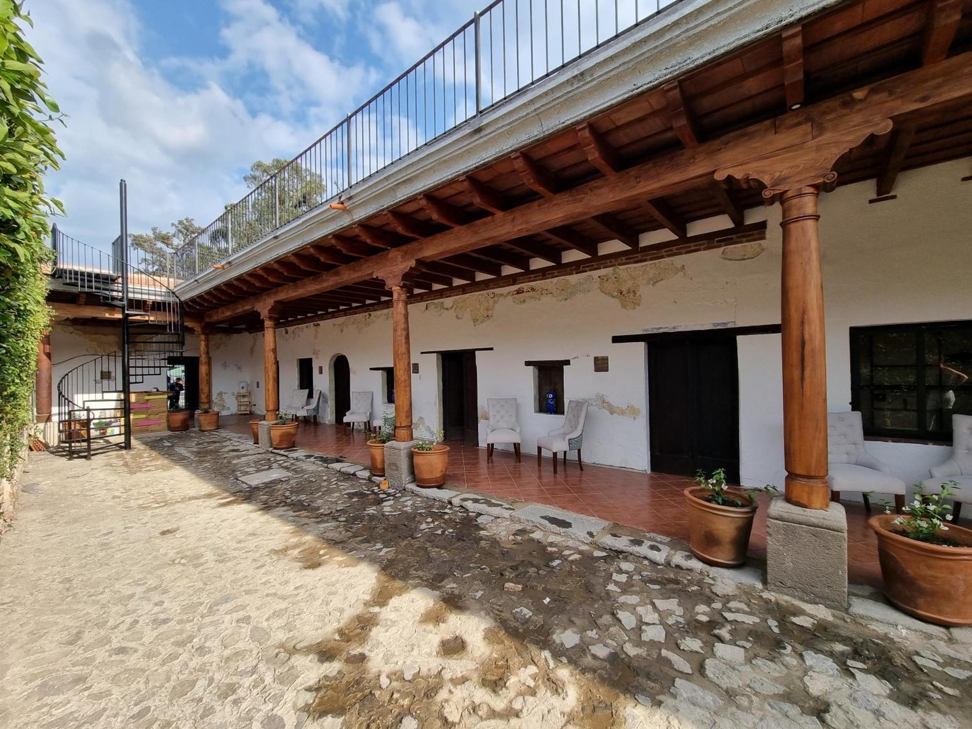 Central Hostel San Sebastian アンティグア・グアテマラ エクステリア 写真